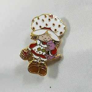 Vintage strawberry shortcake pin